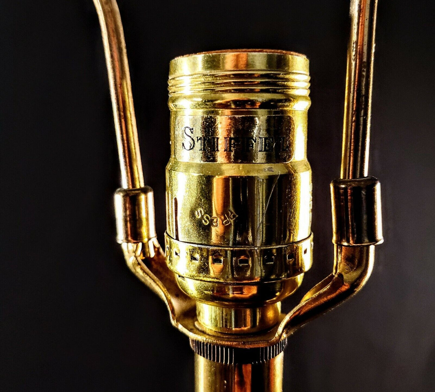 Genuine Stiffel Rare Medium Sized Fine Solid Brass Table Lamp - 10lbs!