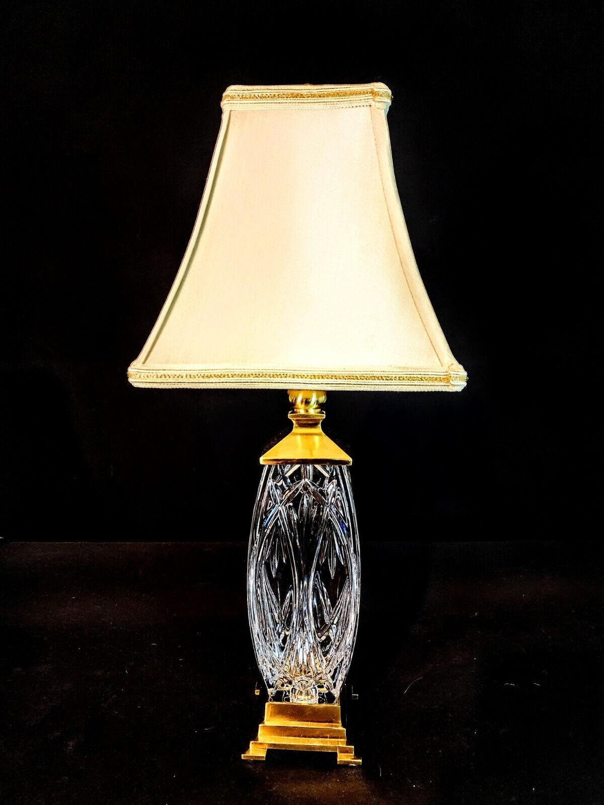 Waterford Crystal Finn Versailles Hand-cut Crystal Identical Set of 2 w/ Shades