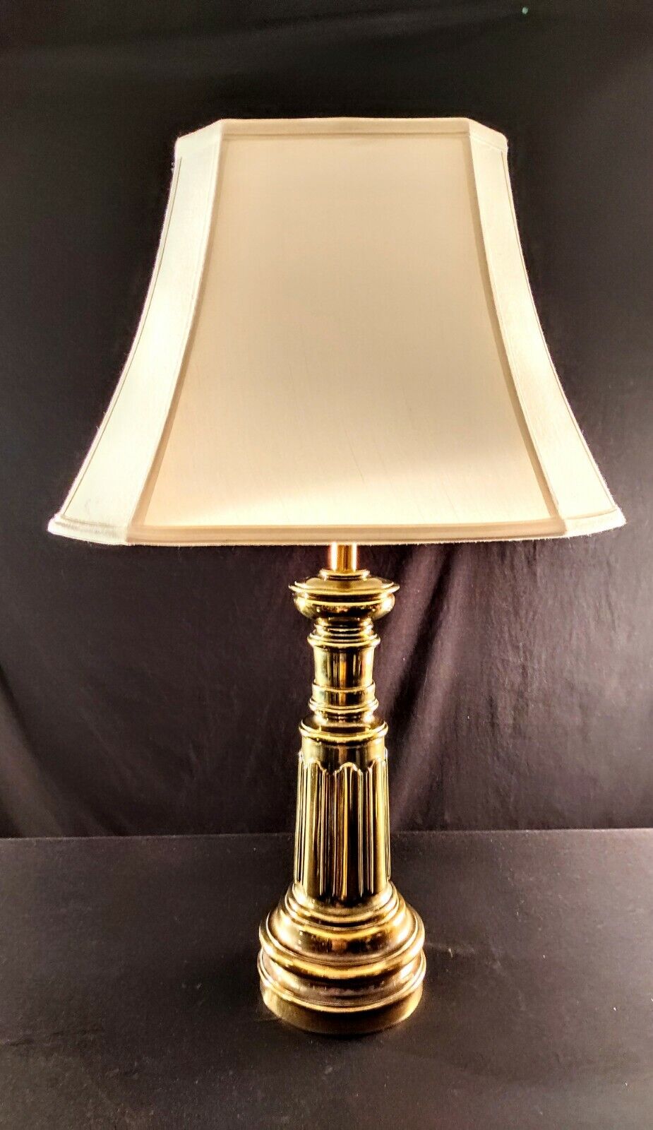 Genuine Stiffel Rare Medium Sized Fine Solid Brass Table Lamp - 10lbs!