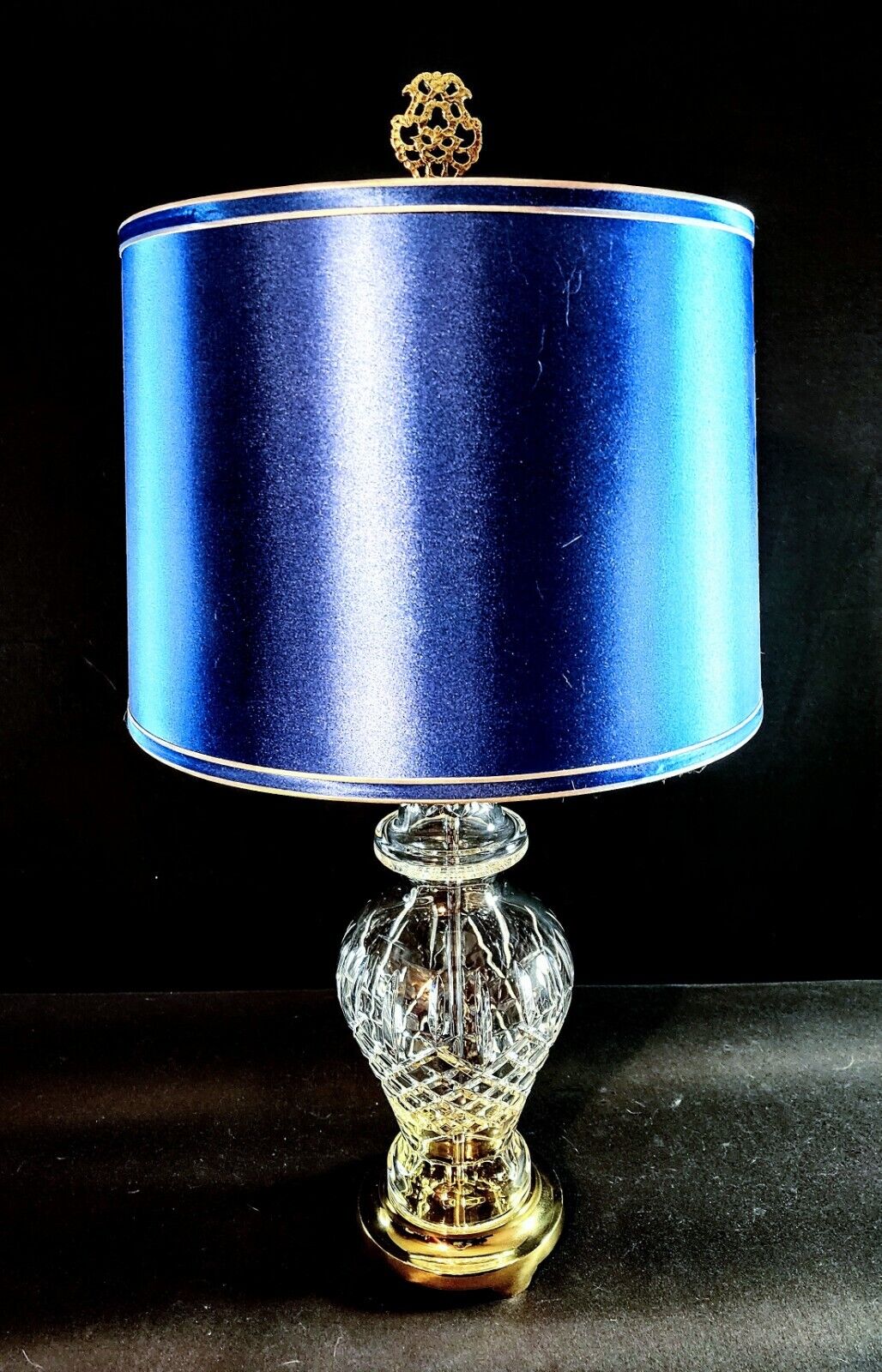 Waterford Araglin Fine Cut Irish Crystal Urn Style Table Lamp - Mint Condition!