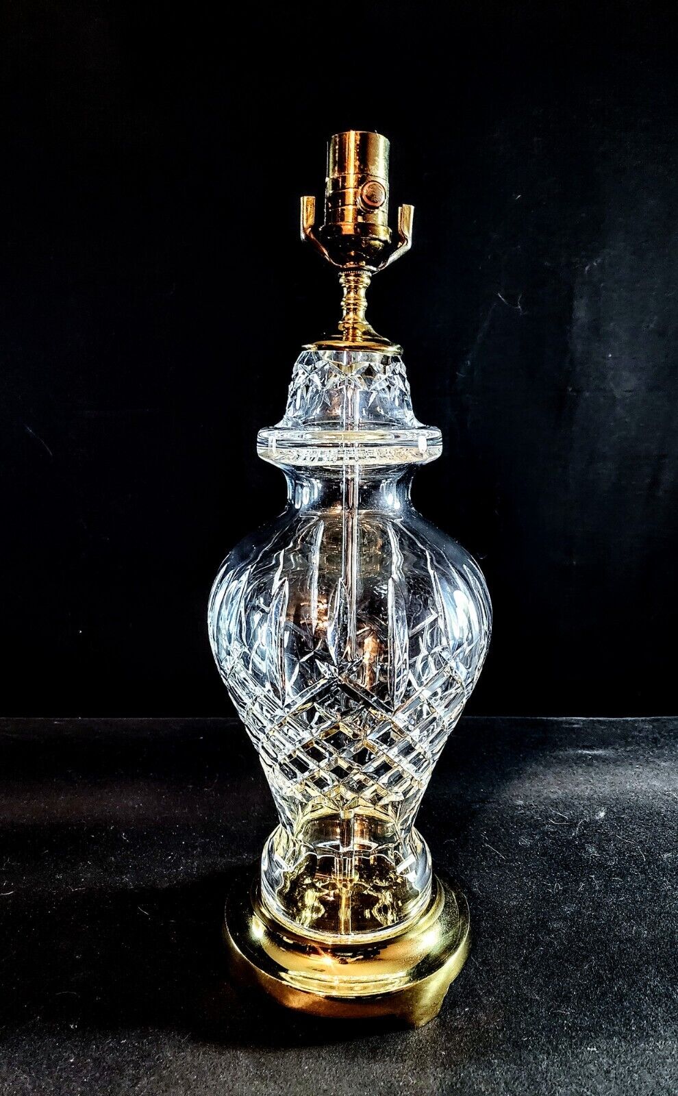 Waterford Araglin Fine Cut Irish Crystal Urn Style Table Lamp - Mint Condition!