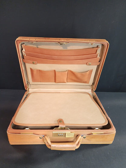 Hartmann Fine Belting Leather Briefcase Attaché Case - New Old Stock!!!