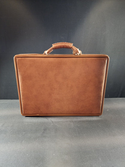 BRAND NEW Hartmann Belting Leather Briefcase Attaché Case - New Old Stock!!!