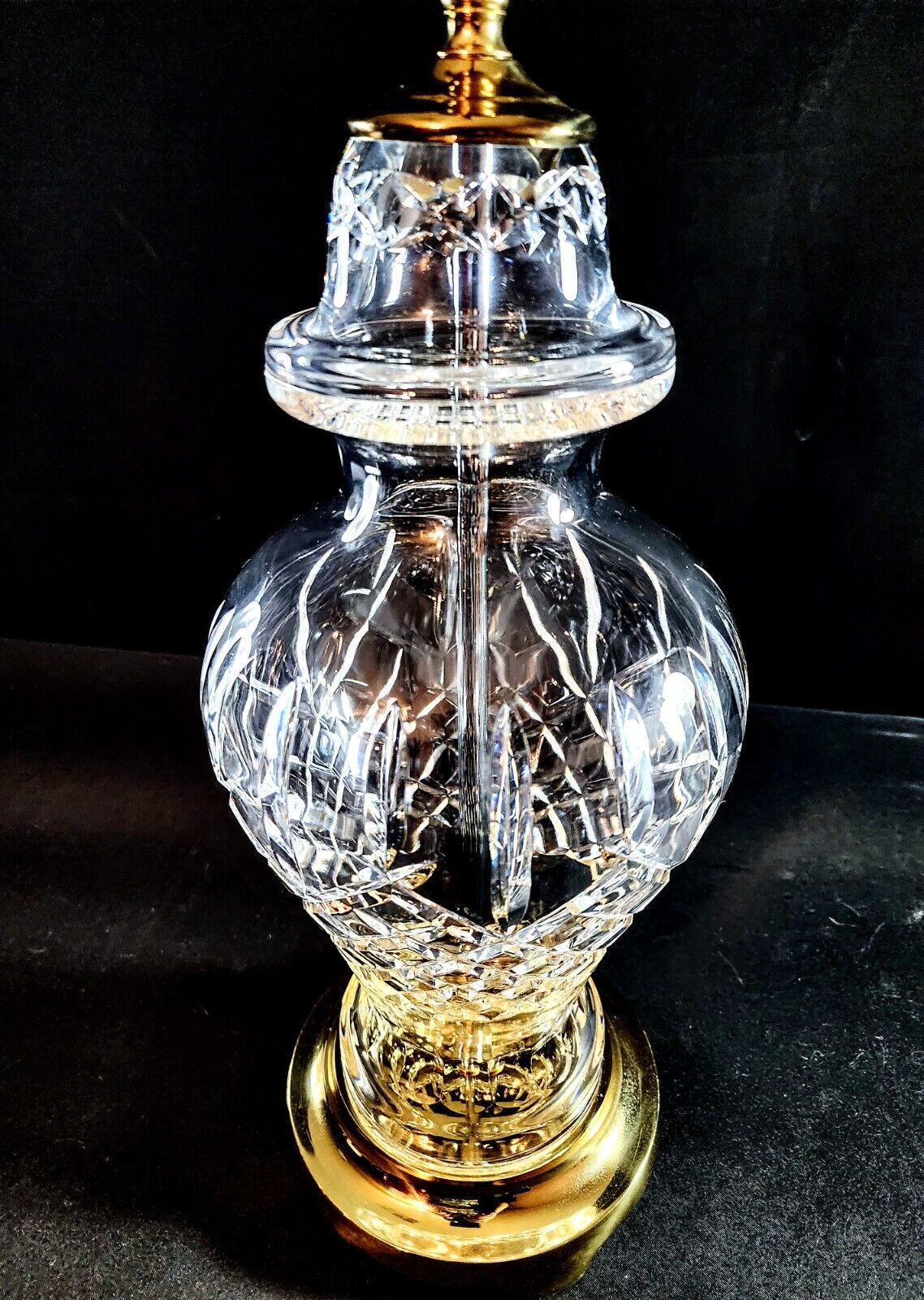 Waterford Araglin Fine Cut Irish Crystal Urn Style Table Lamp - Mint Condition!