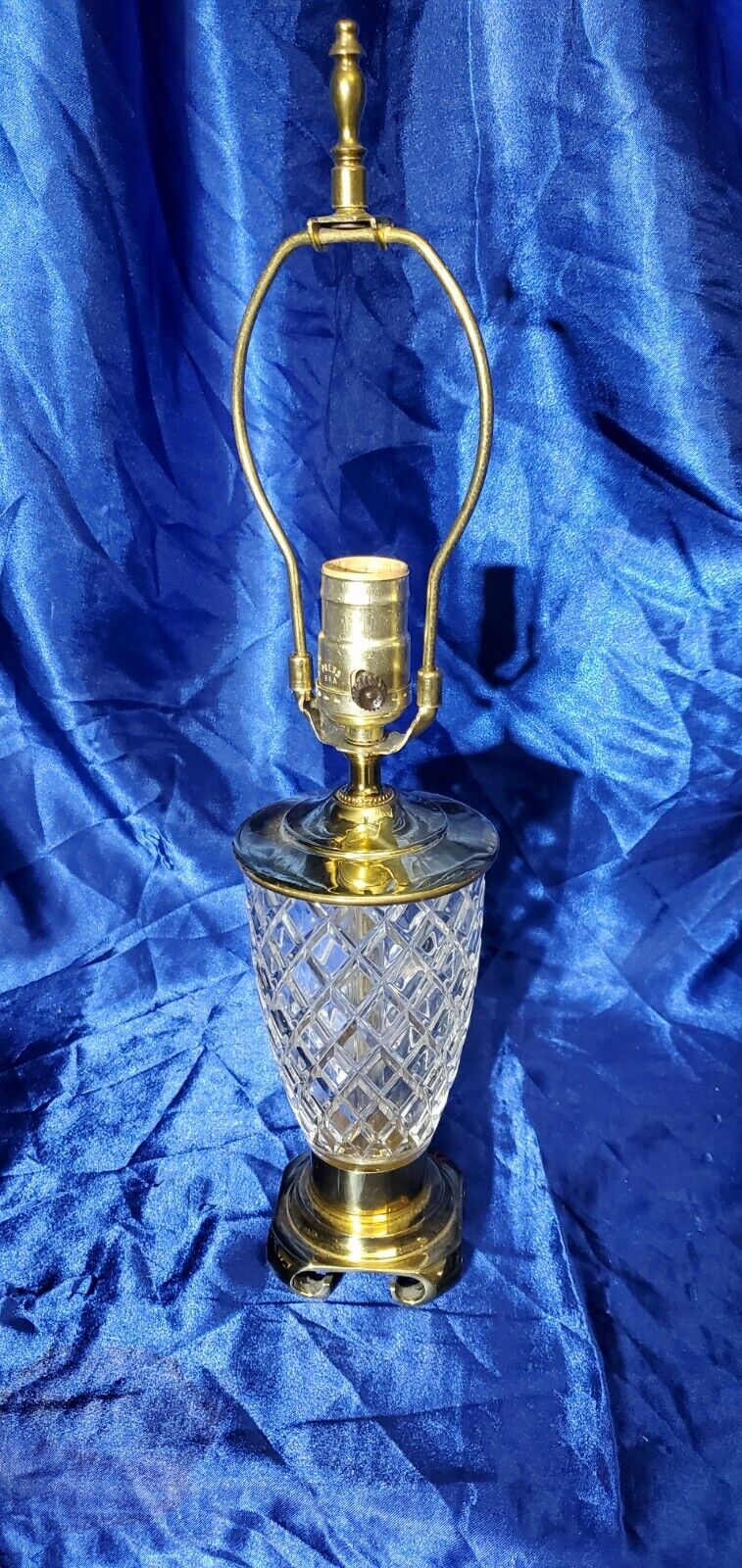 Vintage PAUL HANSON Mid-Century Fine Cut Crystal & Brass Table / Desk Lamp