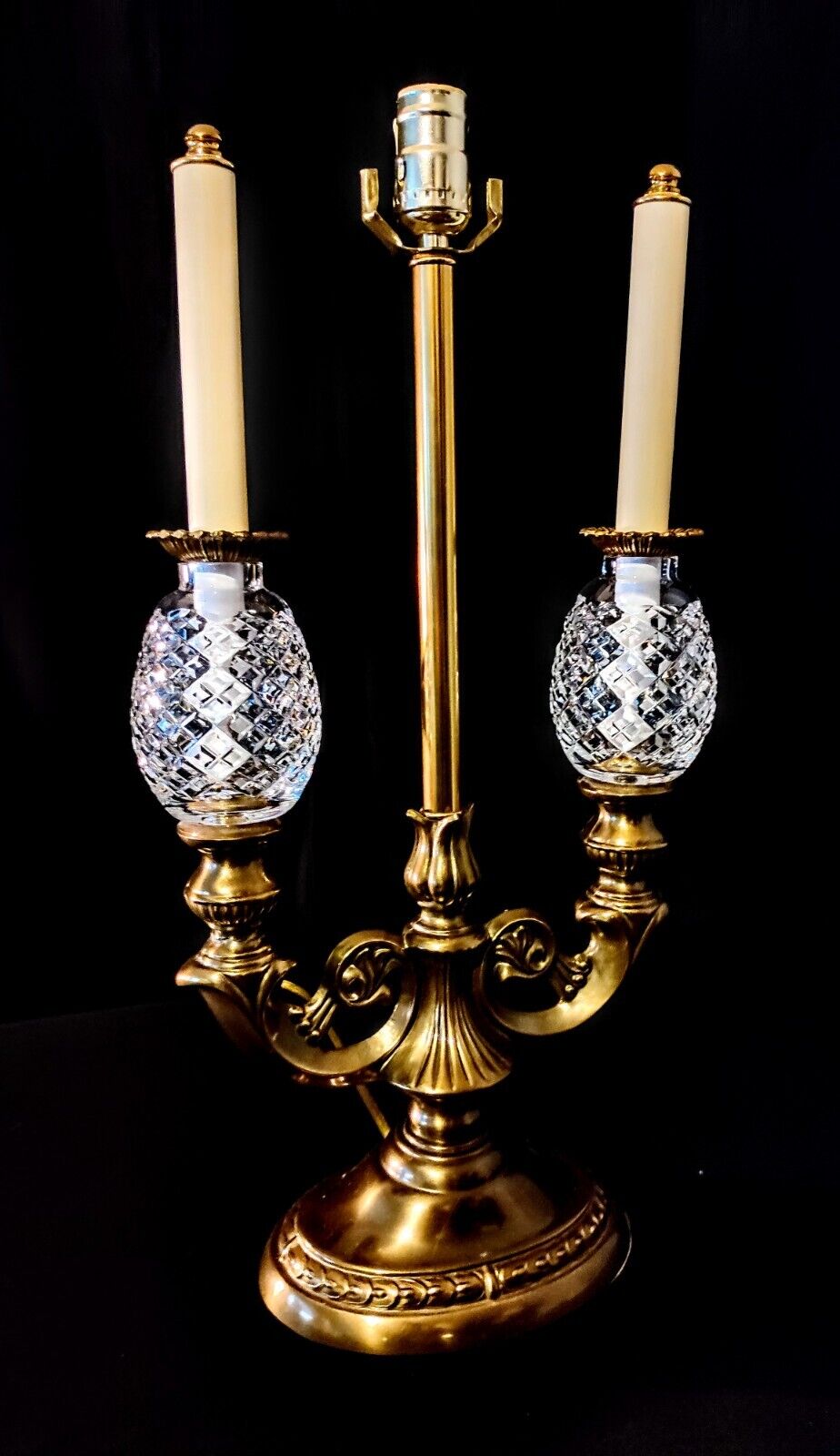 Waterford Fine Cut Crystal and Bronze Double Arm Double Globe  Buffet Lamp