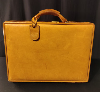 Hartmann Belting Leather Briefcase Attaché Brief Case - Fantastic NOS Condition!