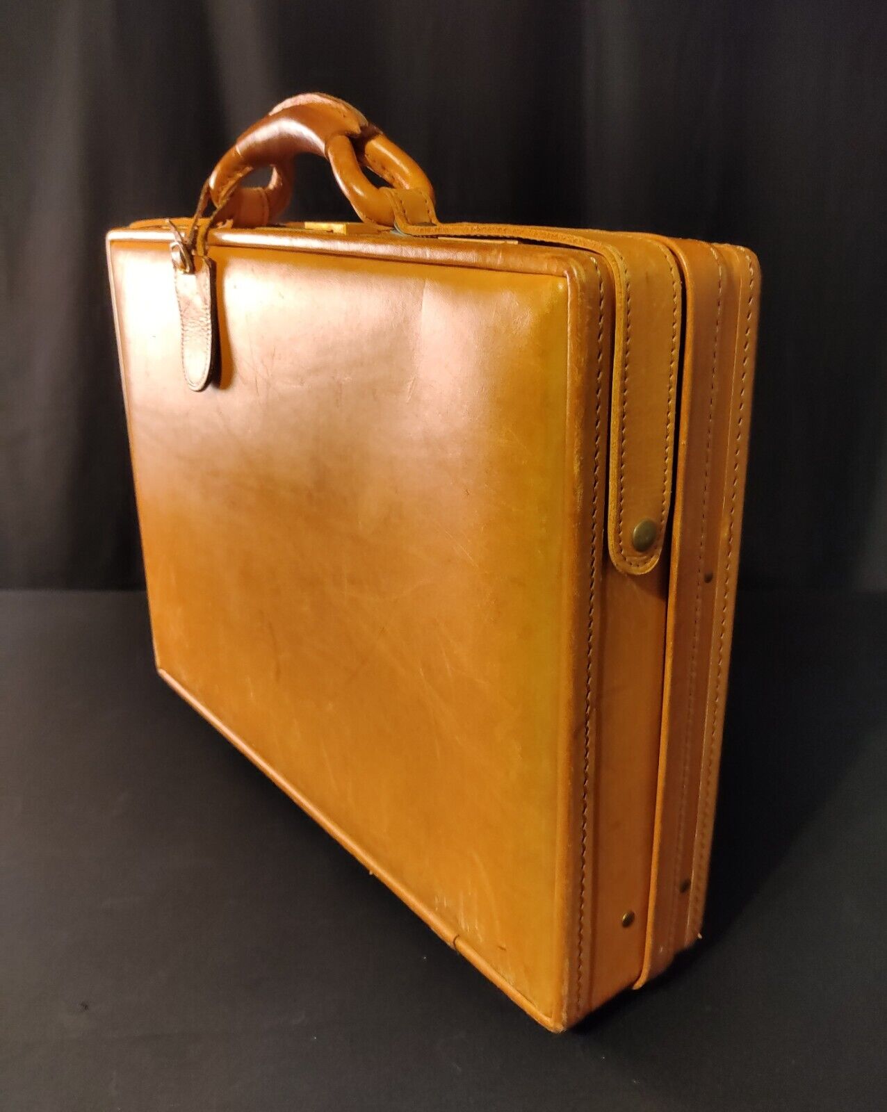 Hartmann Belting Leather Briefcase Attaché Brief Case - Fantastic NOS Condition!