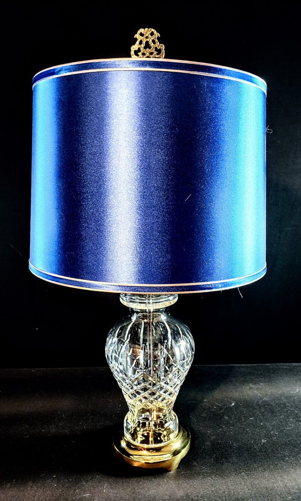 Waterford Araglin Fine Cut Irish Crystal Urn Style Table Lamp - Mint Condition!