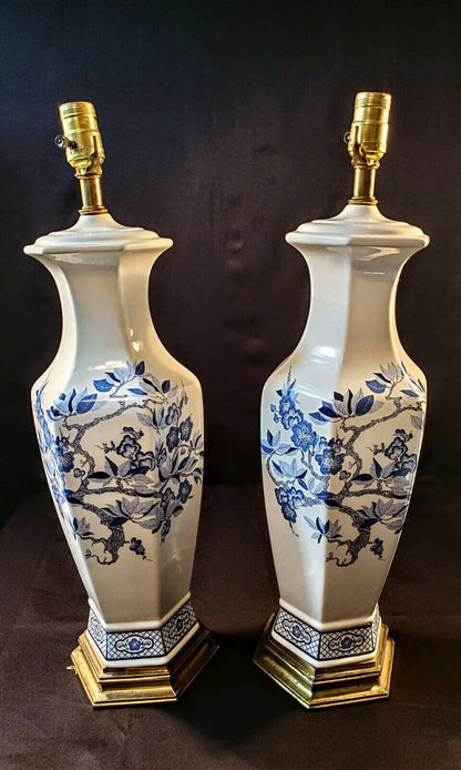 Beautiful Pair Of Hand Painted Porcelain Oriental Table Lamps - Hexagonal Bases