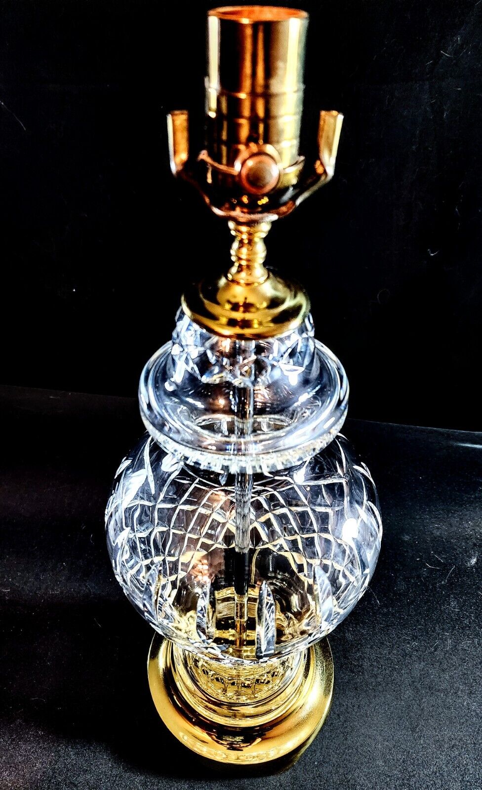 Waterford Araglin Fine Cut Irish Crystal Urn Style Table Lamp - Mint Condition!